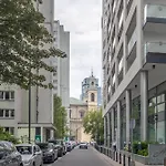 City Centre Studio By Esteum Host