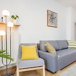 Coriander Apartment City Center
