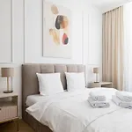 Rentplanet - Apartament Grzybowska