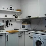 Downtown Apt - Top Location, City View, Bus&Tram - By Rentujemy