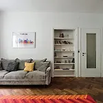 Urbannestgroup - Wilcza 69