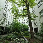 Urbannestgroup - Wilcza 69
