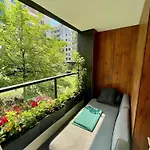 Comfortable Apartment In Warsaw Metro Line 2