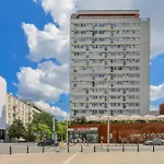 Ludna Apartment Overlooking The Center By The Vistula River Warsaw By Noclegi Renters