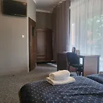 Hostel Bialoleka - Darmowy Parking, Szybkie Wifi!