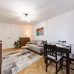 Latte Apartment City Centre