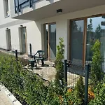 Colorful Apartament 2 Pokojowy Z Malym Ogrodkiem W Warszawie