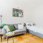 Shortstaypoland Jana Krysta B166