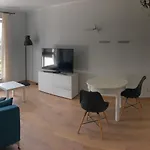 Quick Concert Access - Ochota Apartment