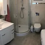 Quick Concert Access - Ochota Apartment