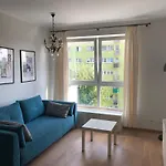 Quick Concert Access - Ochota Apartment