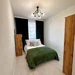 Apartament Blisko Dworca Warszawa Zachodnia, Miejsce Parkingowe W Cenie