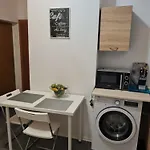 Pokoj Przy Awf, Latwa Komunikacja