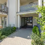 Exceptional Studio With Parking And Garden By Noclegi Renters
