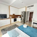Kasprzaka 31 By Perfect Apart 231 Garaz