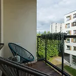 Lanciego - Przytulny Apartament Z Osobna Sypialna, Balkon, Wi-Fi, Natolin, Ursynow