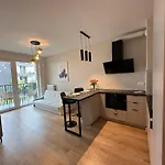 Apartament Nova Ochota, Tennis Court, Train & Bus Nearby