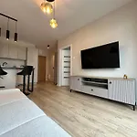 Apartament Nova Ochota, Tennis Court, Train & Bus Nearby