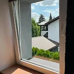 Studio In Wola- Near Progresja-Direct Bus To Old Town