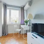 Super Central Suite With Air Conditioning New Flat With Wifi
