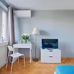 Super Central Suite With Air Conditioning New Flat With Wifi