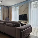 Great Apartment In Old City