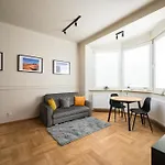 Wlochy Parkland Studio #11