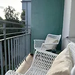 Beautiful Apartment In The Old Town Area Zoliborz