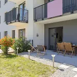Beautiful Apartment With Terrace, Garden And Parking Close To The Airport In Warsaw By Noclegi Renters