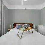 Warsaw Elektoralna Apt - Workspace, Park, Bus&Tram - By Rentujemy