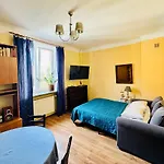 Five Colors Apartment Warsaw