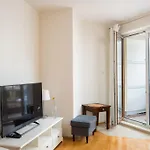 Metro Ksiecia Janusza Cosy Apartment