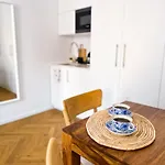 Flh Boutique Studio