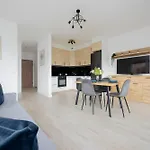Bright & Modern Apartment With Balcony In Bemowo District By Noclegi Renters