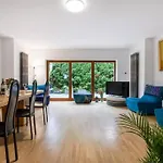 Cozy Villa With 6 Bedrooms