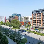 Rentplanet - Apartament Sierakowskiego