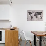 Rentplanet - Apartament Sierakowskiego