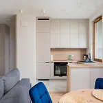 Wilanow Sarmacka Apartment With Garden