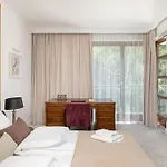 3-Bedroom Luxurious Apartment Warsaw