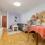 Spacious & Bright Apartment In Solec By Noclegi Renters