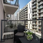 Kasprzaka 29C Two Separate Bedroom Free Garage By Perfect Apart
