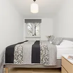 Two-Bedroom Apartment In Nowy Swiat By Noclegi Renters