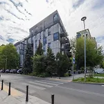 Charming Apartment With Parking By Noclegi Renters
