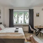 Urban Chic - Studio Apartment - City Center&Orla