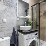 Q2 Warsaw Apartments
