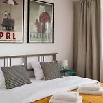 Metro Stoklosy 2-Bedroom Apartment
