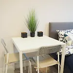 Moon Apartment A 180