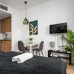Kasprzaka 31 Free Parking By Perfect Apart