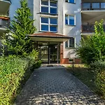 Warsaw Ochota Studio - Park, Bus&Trains Nearby - By Rentujemy