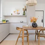 Stylish Grzybowska Apartments By Noclegi Renters